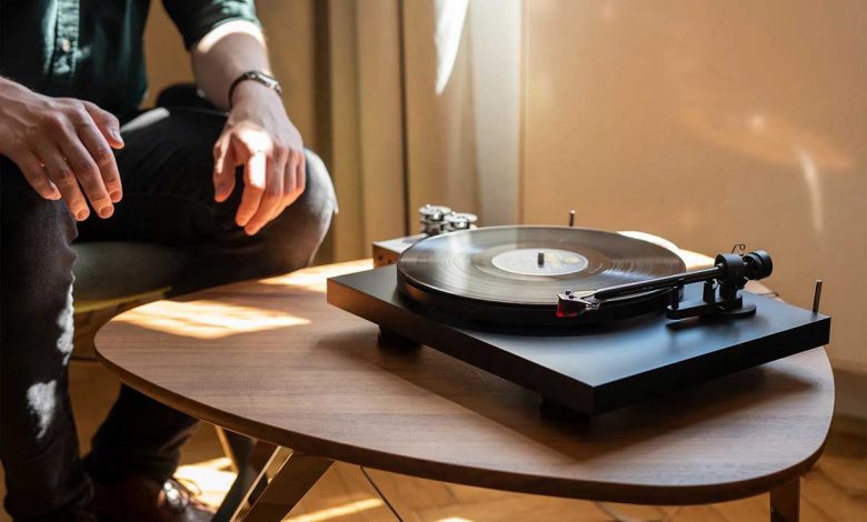 Pro-Ject High Power it - Leistungsstarkes geerdetes Netzteil für Pro-Ject 15 V DC Schallplatten-Spieler