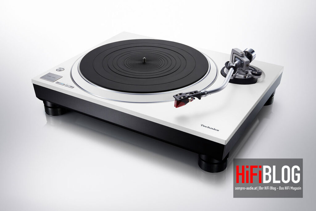 Foto © Technics | Technics SL-1500C-W Direct Drive Turntable