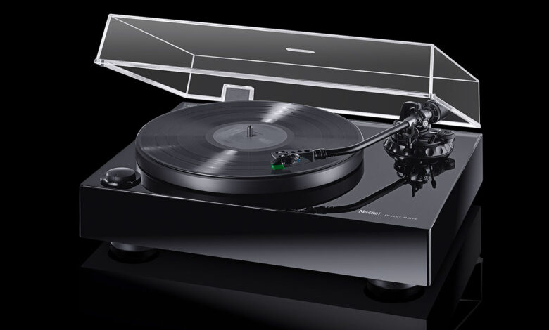 Foto © Magnat Audio-Produkte GmbH | Magnat MTT 990 Direct Drive Turntable