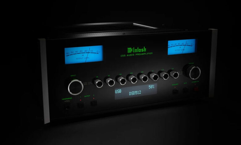 Foto © McIntosh Laboratory Inc. | McIntosh C55 2-Channel Solid State Preamplifier