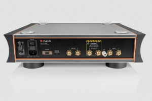 Foto © Audio Group Denmark | Aavik R-X88 Series