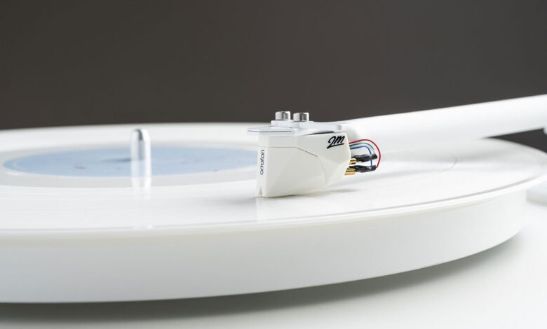 Foto © Pro-Ject Audio Systems | Pro-Ject T1 White Edition