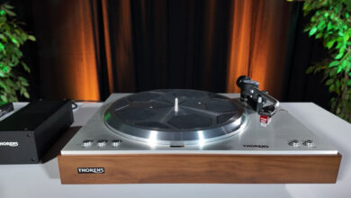 Foto © Thorens GmbH | Thorens TD 404 DD mit Thorens TP 160 Tonarm