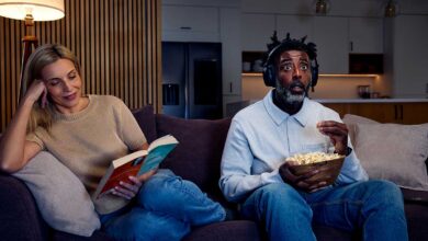 Sennheiser RS 275 TV-Kopfhörer-Bundle mit HDR 275 und BTA1 19 Foto © Sonova Consumer Hearing GmbH | Sennheiser RS 275 TV-Kopfhörer-Bundle mit Sennheiser HDR 275 und Sennheiser BTA1